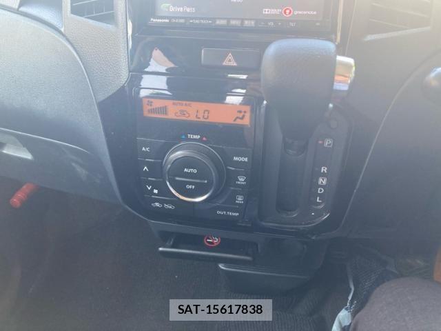Nissan ROOX 2012-03 7359674-24