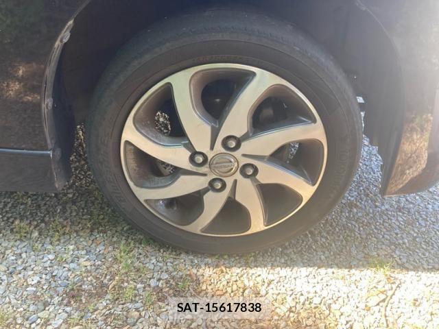 Nissan ROOX 2012-03 7359674-4