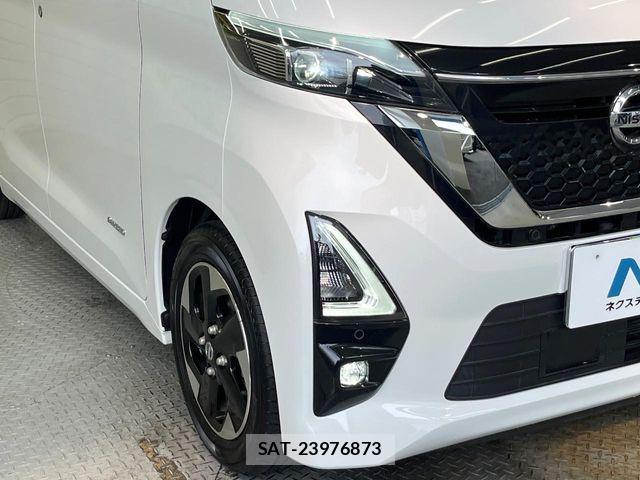 Nissan ROOX 2020-03 7359662-11