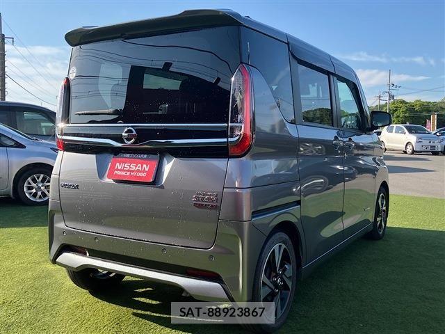 Nissan ROOX 2022-12 7359661-1