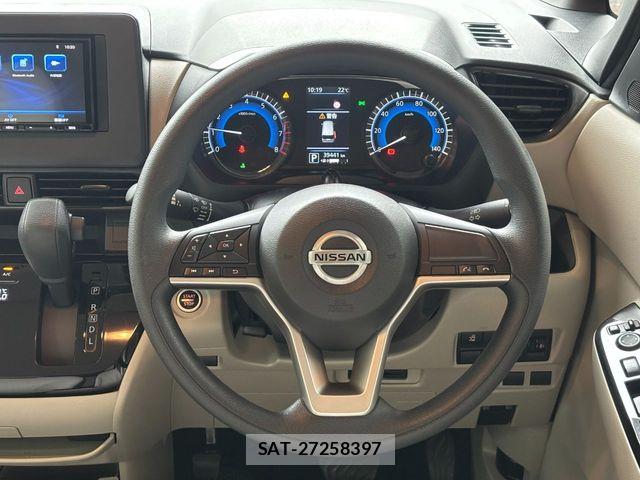 Nissan ROOX 2022-06 7359671-4