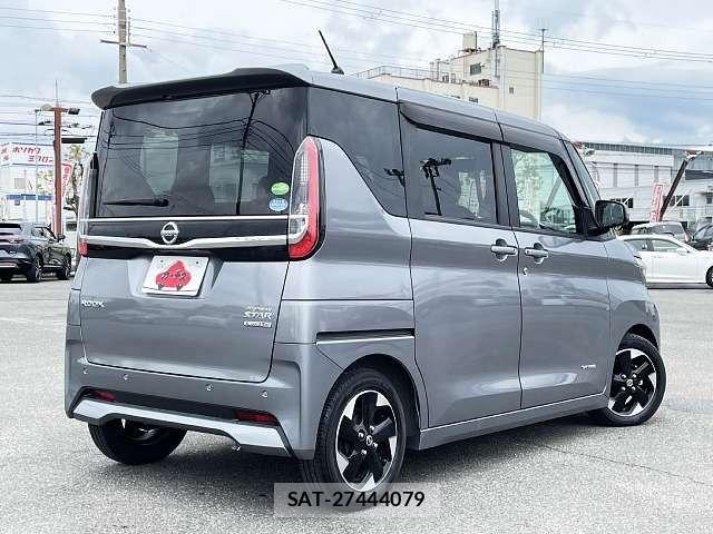 Nissan ROOX 2021-04 7359667-2