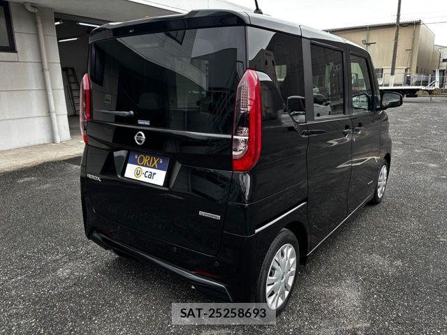 Nissan ROOX 2022-06 7359672-2