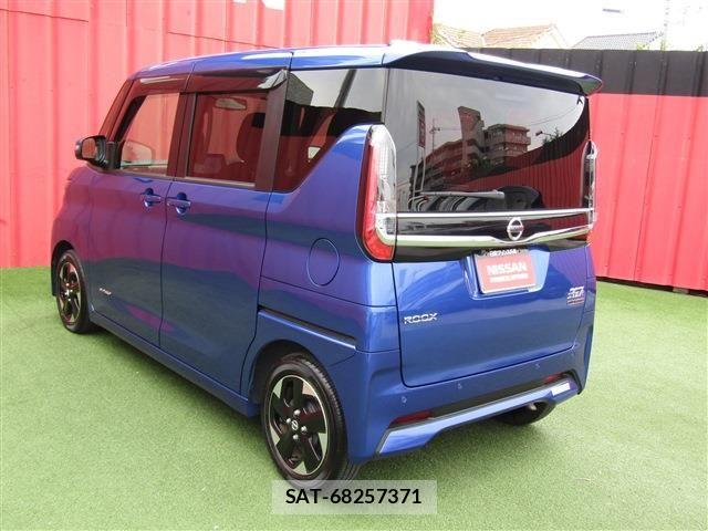 Nissan ROOX 2022-07 7359655-1