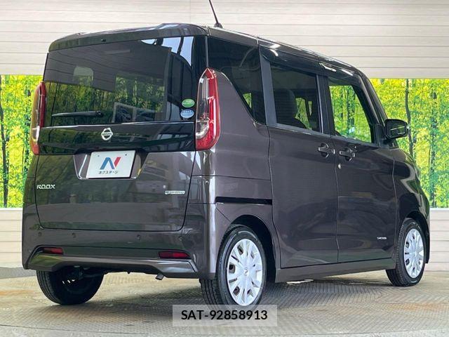 Nissan ROOX 2020-10 7393920-17