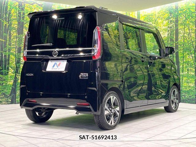 Nissan ROOX 2021-06 7393911-16