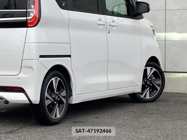 Nissan ROOX 2023-09 7393907-17