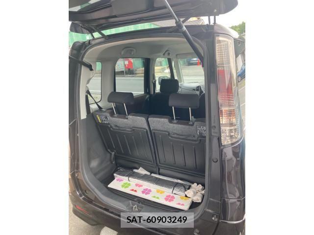 Nissan ROOX 2011-06 7393925-11