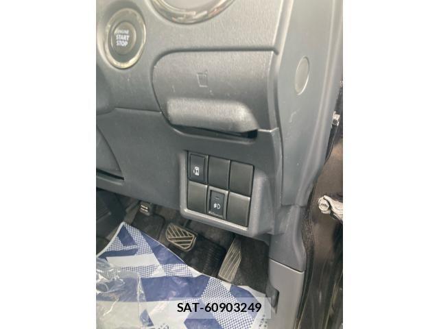 Nissan ROOX 2011-06 7393925-13