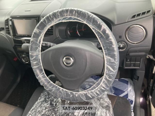 Nissan ROOX 2011-06 7393925-14