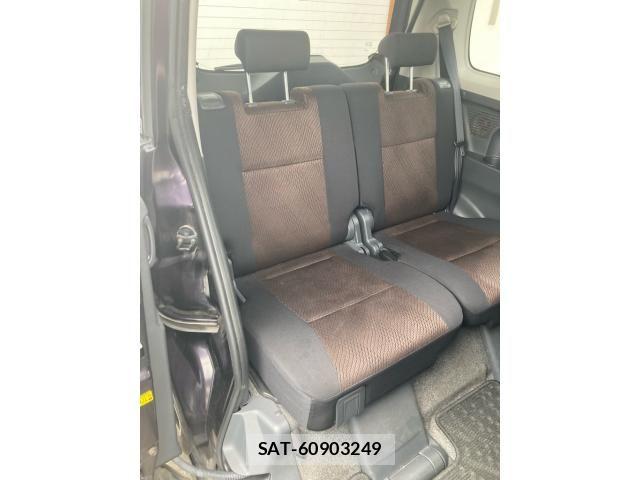 Nissan ROOX 2011-06 7393925-7