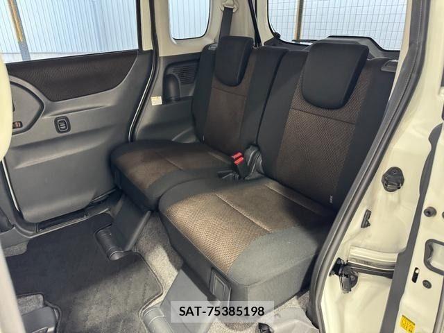 Nissan ROOX 2012-10 7393926-11