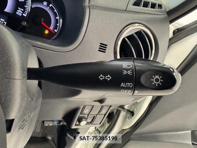 Nissan ROOX 2012-10 7393926-15