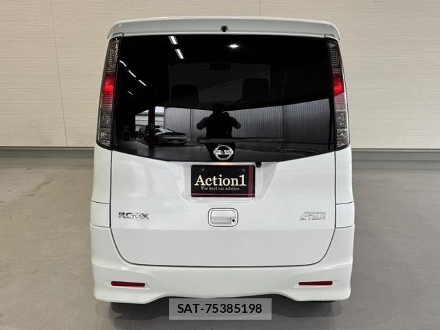 Nissan ROOX 2012-10 7393926-4