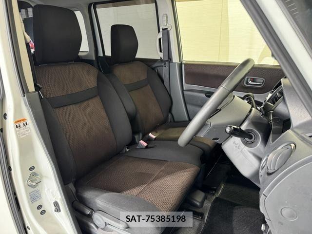 Nissan ROOX 2012-10 7393926-8