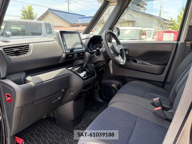 Nissan ROOX 2021-09 7393923-12