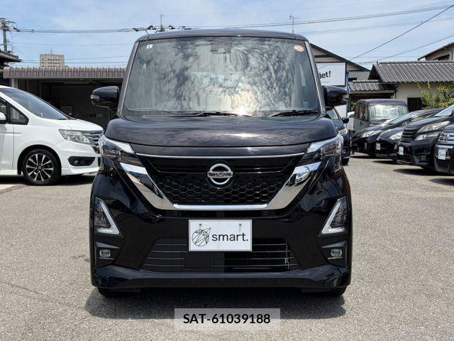 Nissan ROOX 2021-09 7393923-1