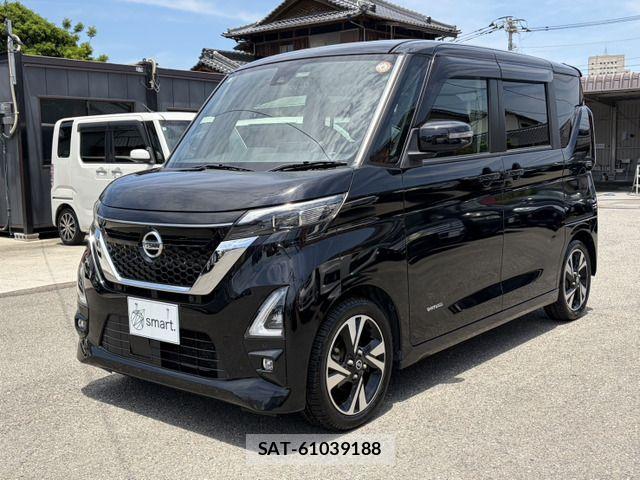 Nissan ROOX 2021-09 7393923-3