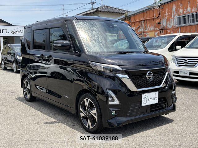 Nissan ROOX 2021-09 7393923-4