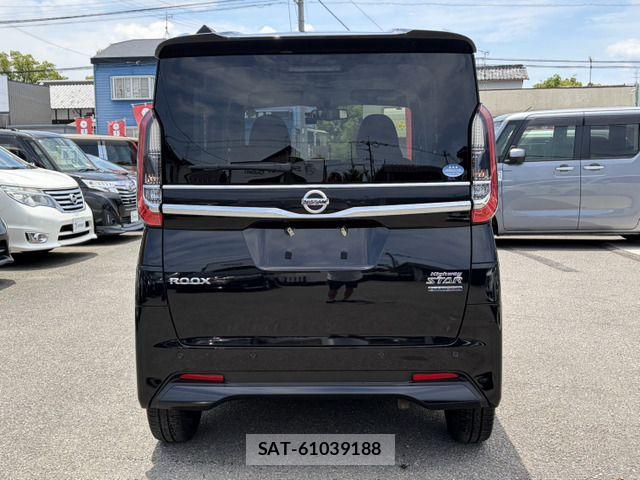 Nissan ROOX 2021-09 7393923-8