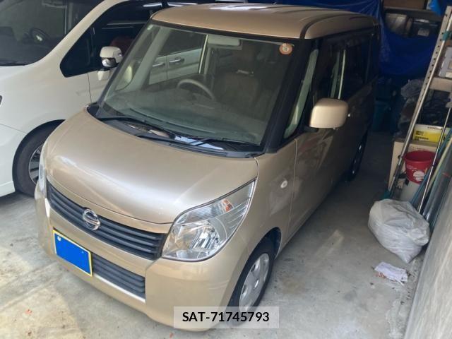 Nissan ROOX 2012-11 7393924-0