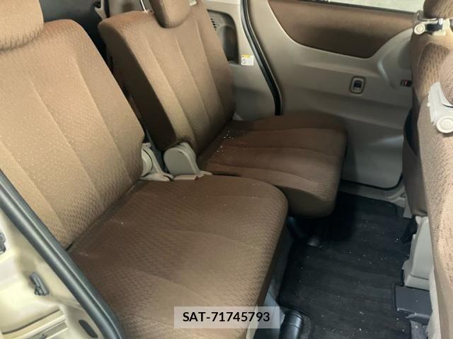 Nissan ROOX 2012-11 7393924-13