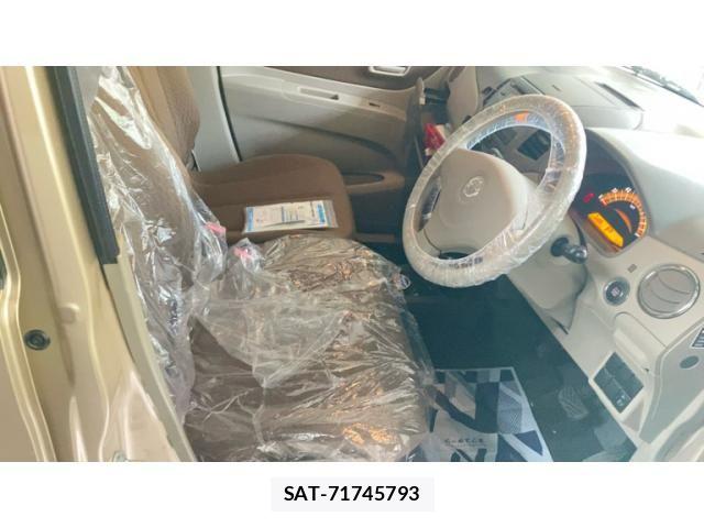 Nissan ROOX 2012-11 7393924-15