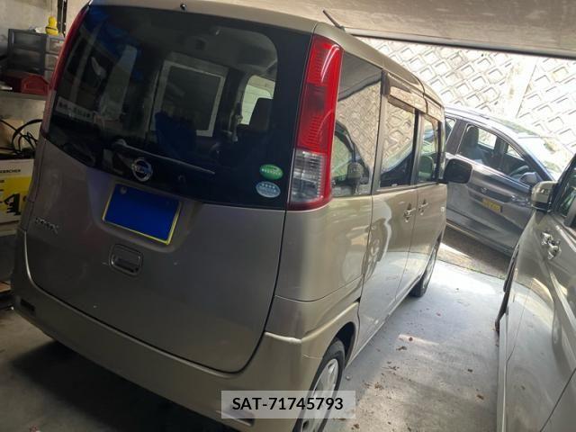 Nissan ROOX 2012-11 7393924-1