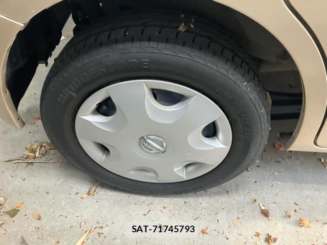 Nissan ROOX 2012-11 7393924-6