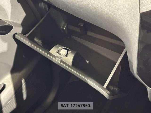 Nissan ROOX 2010-05 7457476-24