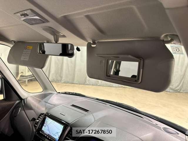 Nissan ROOX 2010-05 7457476-25
