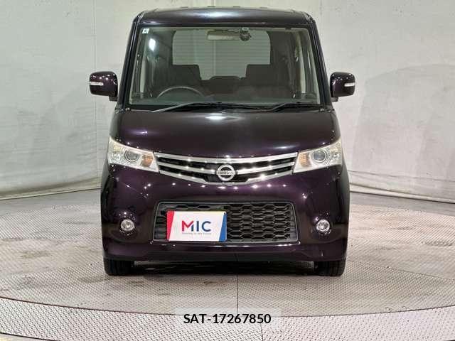 Nissan ROOX 2010-05 7457476-2