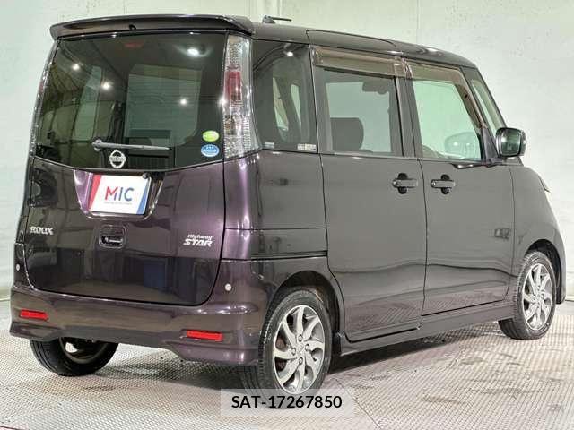 Nissan ROOX 2010-05 7457476-4