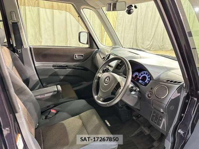 Nissan ROOX 2010-05 7457476-8