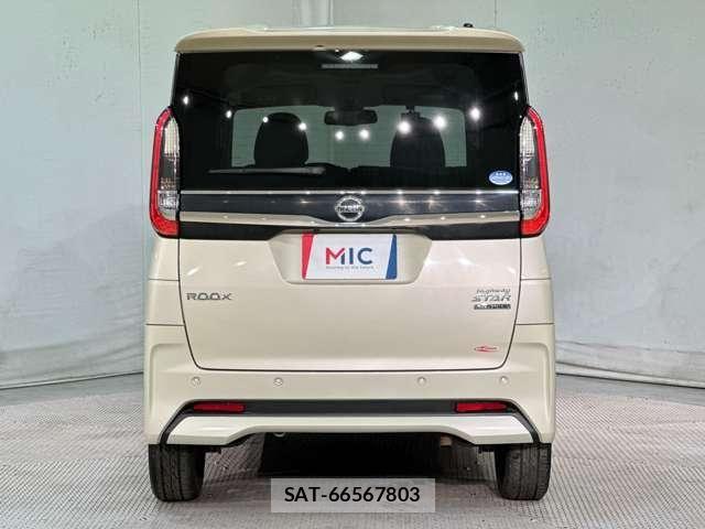 Nissan ROOX 2021-03 7457467-5