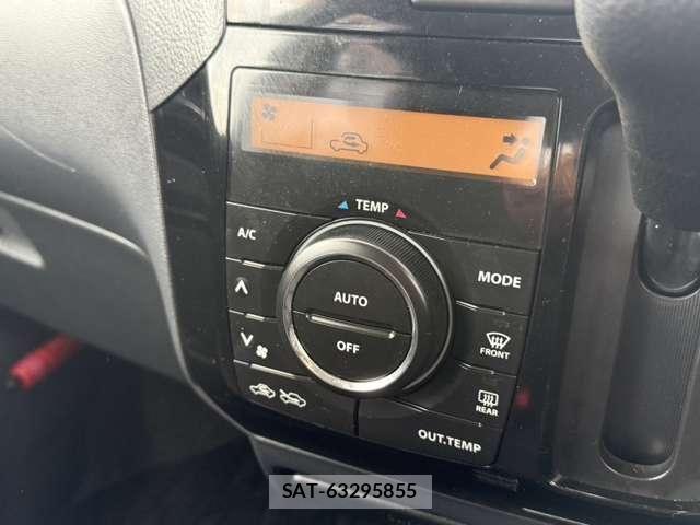Nissan ROOX 2012-05 7457471-9