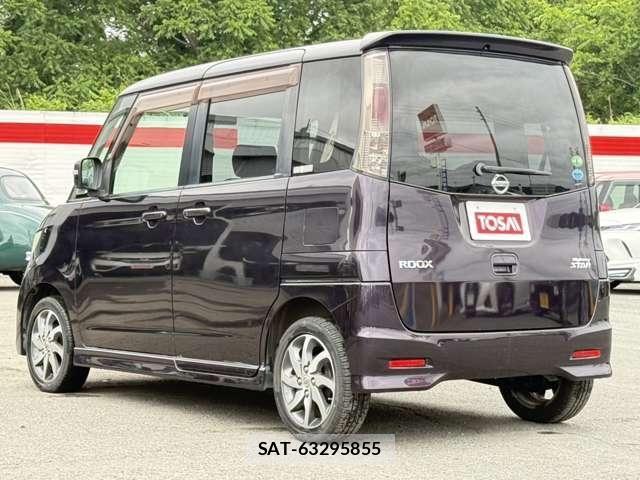 Nissan ROOX 2012-05 7457471-24