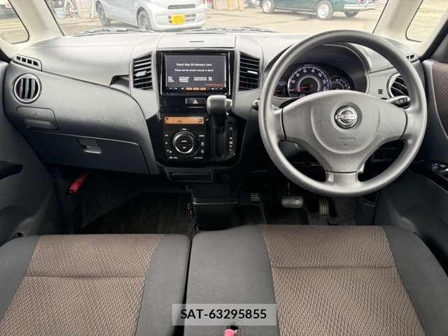 Nissan ROOX 2012-05 7457471-4