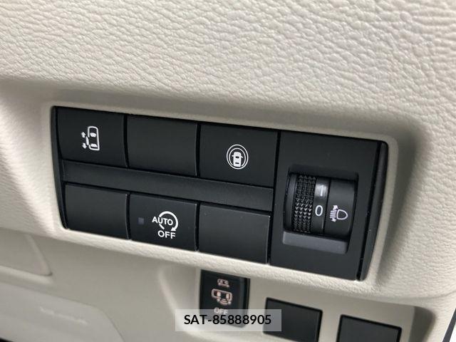 Nissan ROOX 2022-03 7502679-17