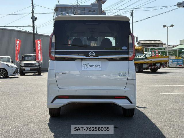 Nissan ROOX 2020-10 7502678-7