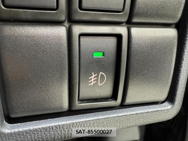 Nissan ROOX 2013-03 7509918-21
