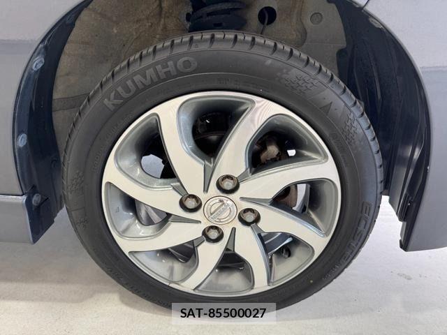 Nissan ROOX 2013-03 7509918-7