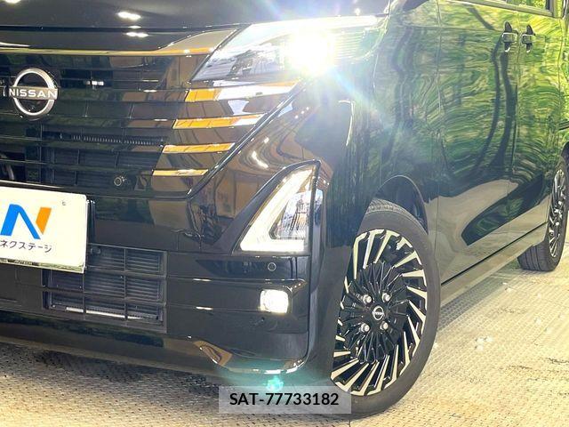 Nissan ROOX 2023-10 7502663-11