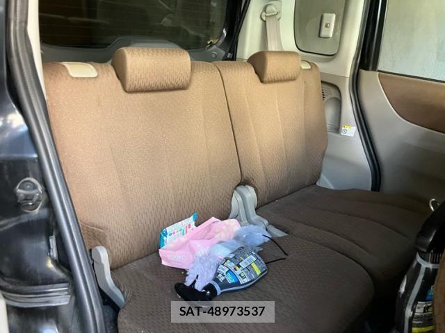 Nissan ROOX 2012-02 7509935-9
