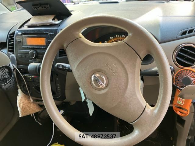 Nissan ROOX 2012-02 7509935-17