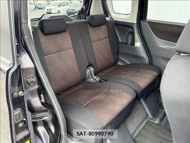 Nissan ROOX 2012-05 7509932-9