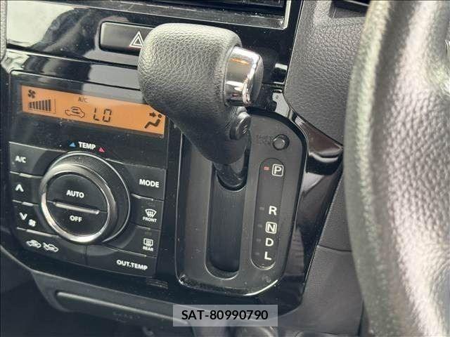 Nissan ROOX 2012-05 7509932-21