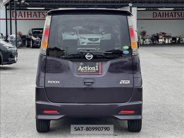 Nissan ROOX 2012-05 7509932-4