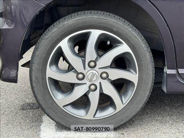 Nissan ROOX 2012-05 7509932-7