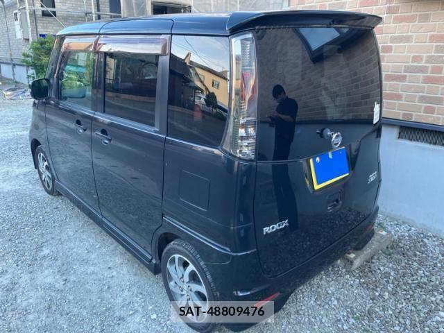Nissan ROOX 2010-05 7502682-4